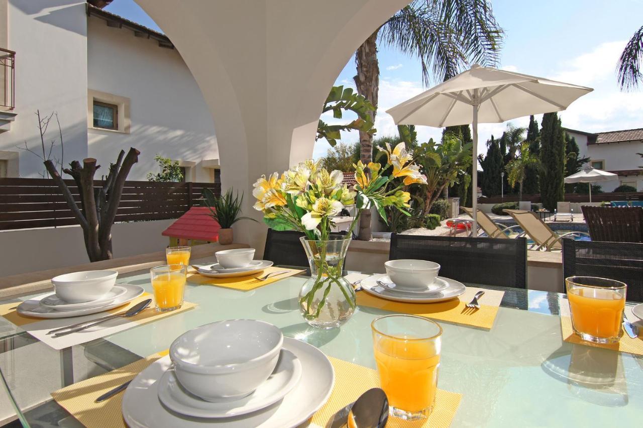 Villa Regina Agia Napa Buitenkant foto