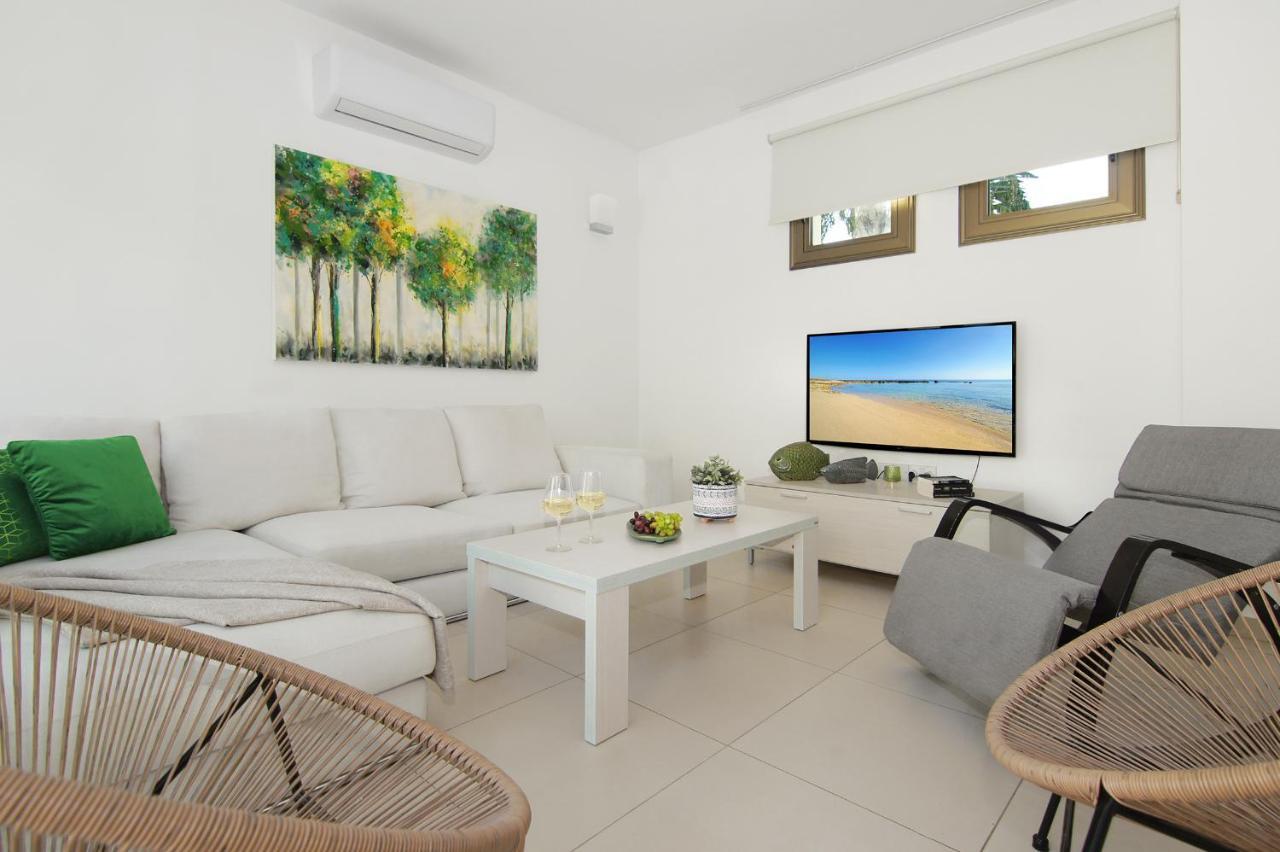 Villa Regina Agia Napa Buitenkant foto