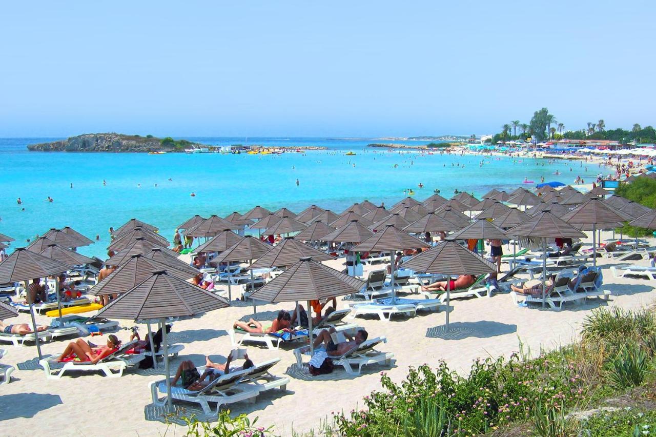 Villa Regina Agia Napa Buitenkant foto